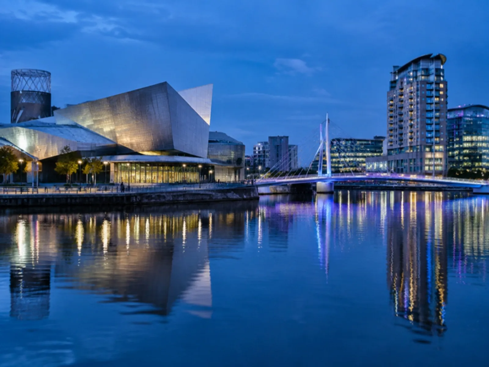 Salford Quays (KI-generiertes Symbolbild)